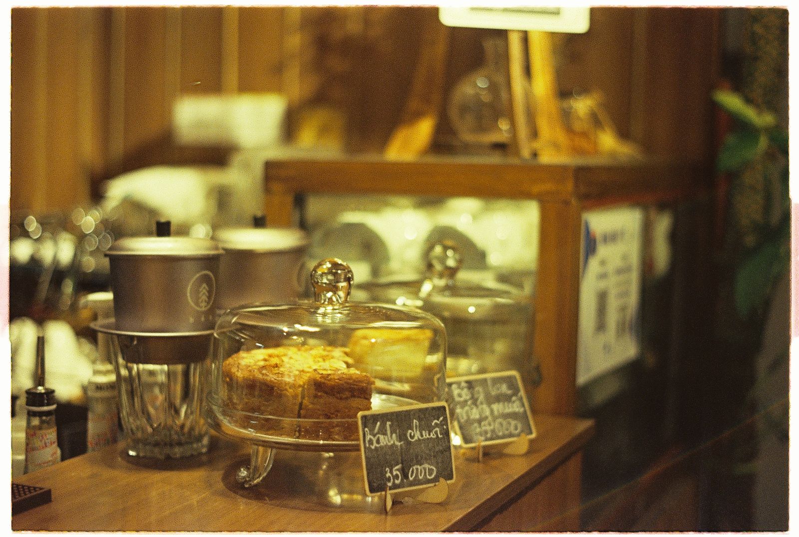 Mostrador cálido de la panadería